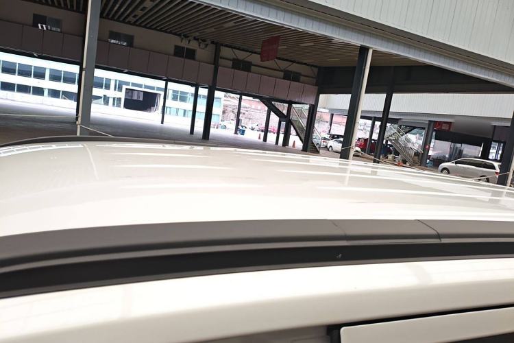 Used Nissan Terra 2020 2.5L XE Manual Two-Wheel-Drive Elite Edition Roof
