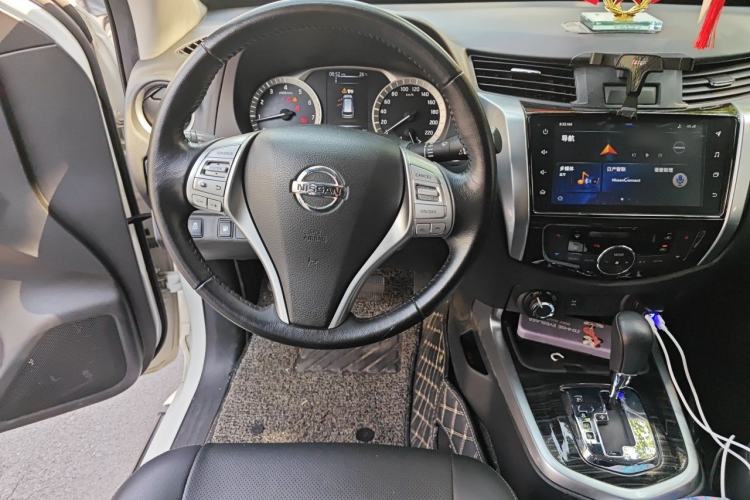 Used Nissan Terra 2020 2.5L XV 4WD Automatic Four-Wheel Drive Flagship Edition Steering Wheel