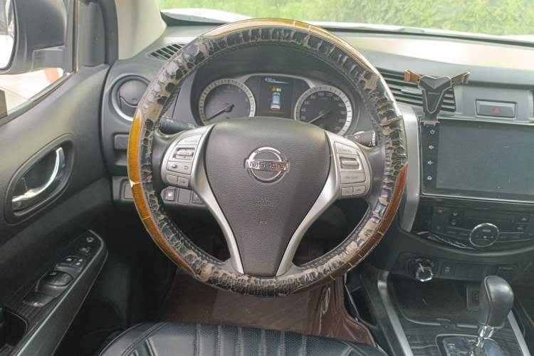 Used Nissan Terra 2020 2.5L XV 4WD Automatic Four-Wheel Drive Flagship Edition Steering Wheel