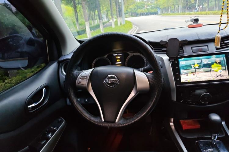 Used Nissan Terra 2020 2.5L XL Upper Automatic Two-Wheel Drive Luxury Edition Steering Wheel