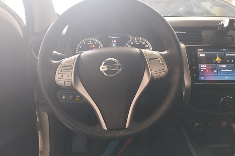 Used Nissan Terra 2020 2.5L XL Upper 4WD Automatic Four-Wheel Drive Luxury Edition Steering Wheel