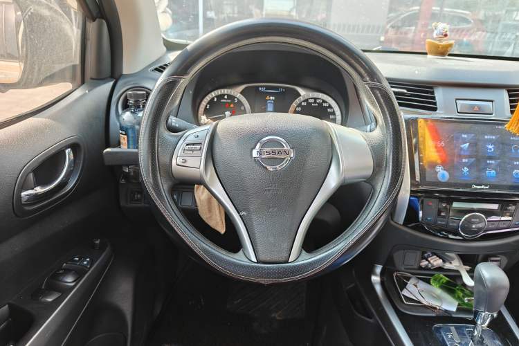 Used Nissan Terra 2020 2.5L XL Upper Automatic Two-Wheel Drive Luxury Edition Steering Wheel