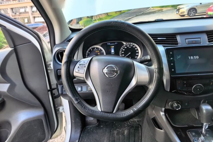 Used Nissan Terra 2020 2.5L XL Upper 4WD Automatic Four-Wheel Drive Luxury Edition Steering Wheel