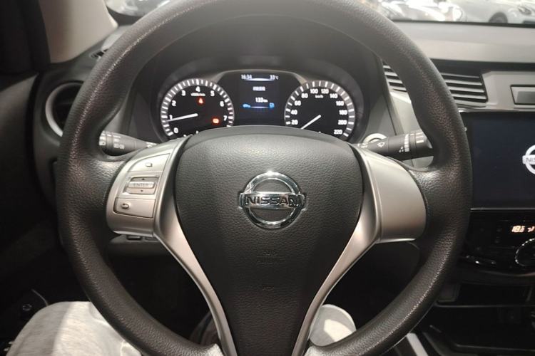 Used Nissan Terra 2020 2.5L XL Upper Automatic Two-Wheel Drive Luxury Edition Steering Wheel