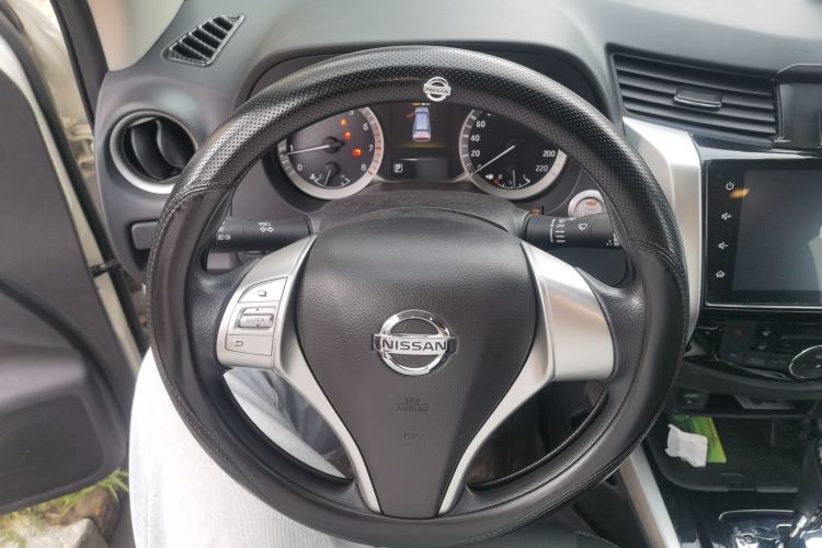 Used Nissan Terra 2020 2.5L XL Upper Automatic Two-Wheel Drive Luxury Edition Steering Wheel