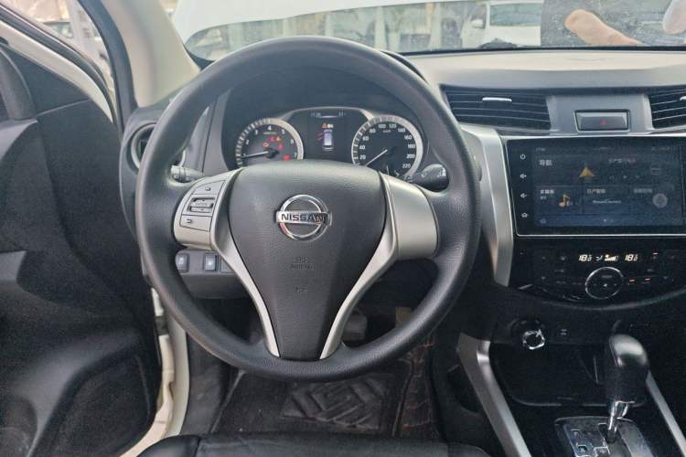 Used Nissan Terra 2020 2.5L XL Upper 4WD Automatic Four-Wheel Drive Luxury Edition Steering Wheel