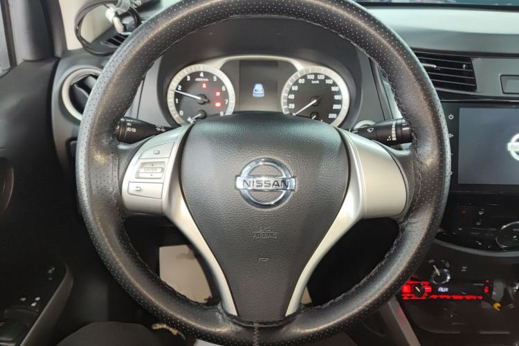 Used Nissan Terra 2020 2.5L XL Upper 4WD Automatic Four-Wheel Drive Luxury Edition Steering Wheel