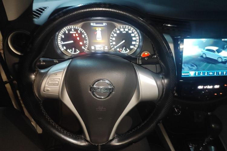 Used Nissan Terra 2020 2.5L XL Upper 4WD Automatic Four-Wheel Drive Luxury Edition Steering Wheel