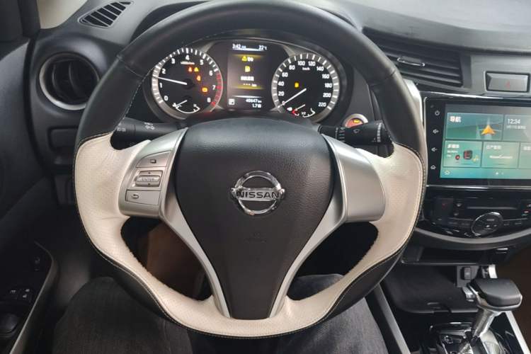 Used Nissan Terra 2020 2.5L XL Upper Automatic Two-Wheel Drive Luxury Edition Steering Wheel