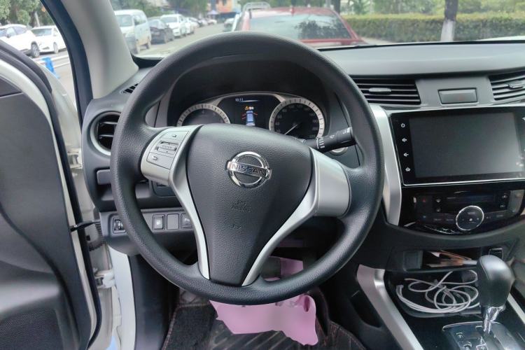Used Nissan Terra 2020 2.5L XL Upper Automatic Two-Wheel Drive Luxury Edition Steering Wheel