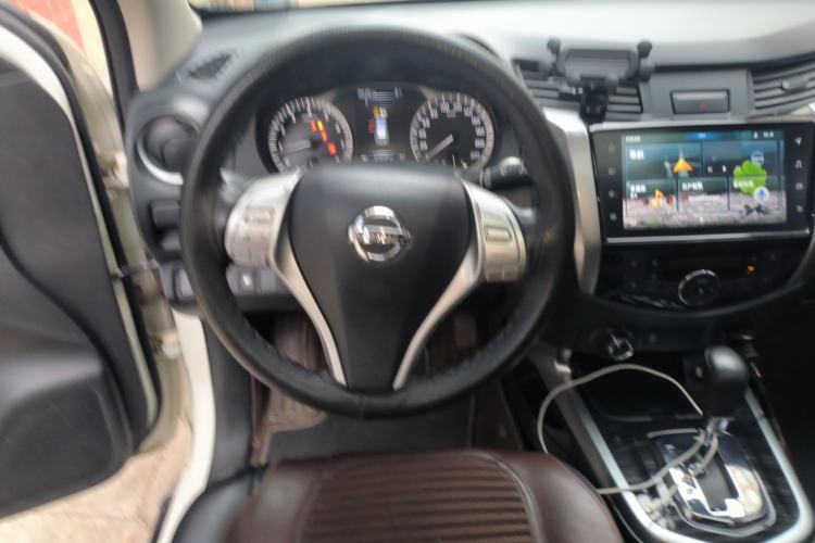 Used Nissan Terra 2020 2.5L XV 4WD Automatic Four-Wheel Drive Flagship Edition Steering Wheel