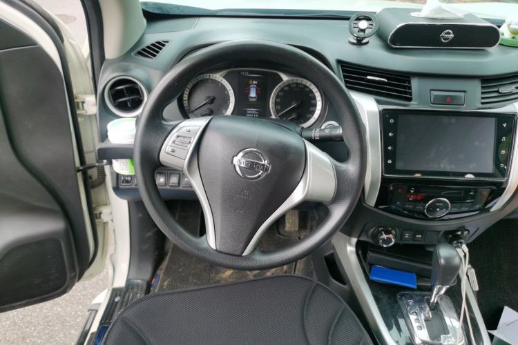 Used Nissan Terra 2020 2.5L XL Upper 4WD Automatic Four-Wheel Drive Luxury Edition Steering Wheel