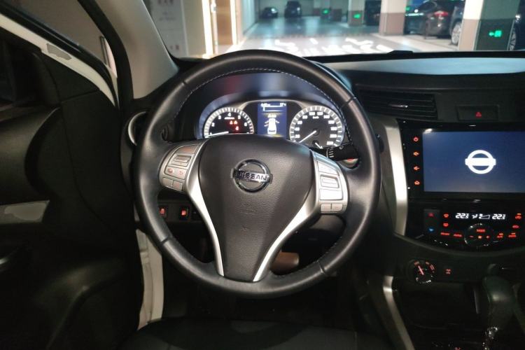 Used Nissan Terra 2020 2.5L XV 4WD Automatic Four-Wheel Drive Flagship Edition Steering Wheel