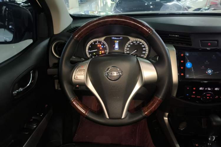 Used Nissan Terra 2020 2.5L XL Upper Automatic Two-Wheel Drive Luxury Edition Steering Wheel