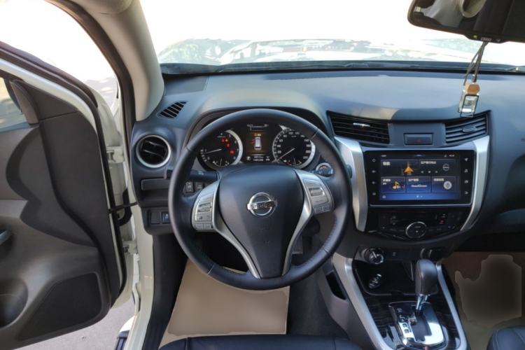 Used Nissan Terra 2020 2.5L XV 4WD Automatic Four-Wheel Drive Flagship Edition Steering Wheel