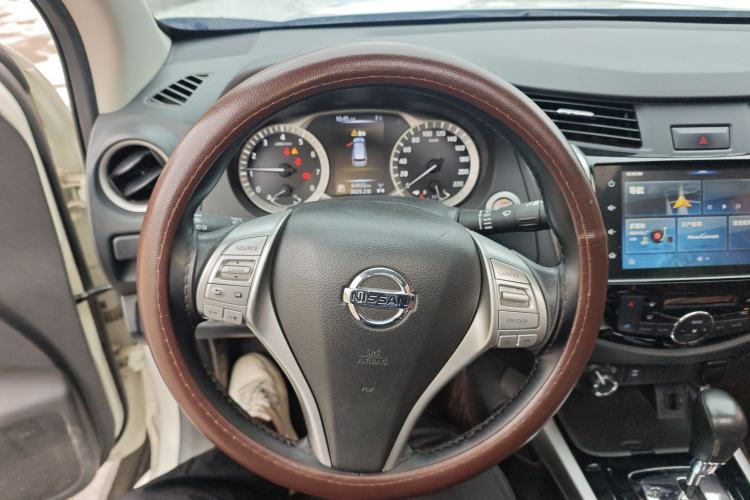 Used Nissan Terra 2020 2.5L XL Upper 4WD Automatic Four-Wheel Drive Luxury Edition Steering Wheel
