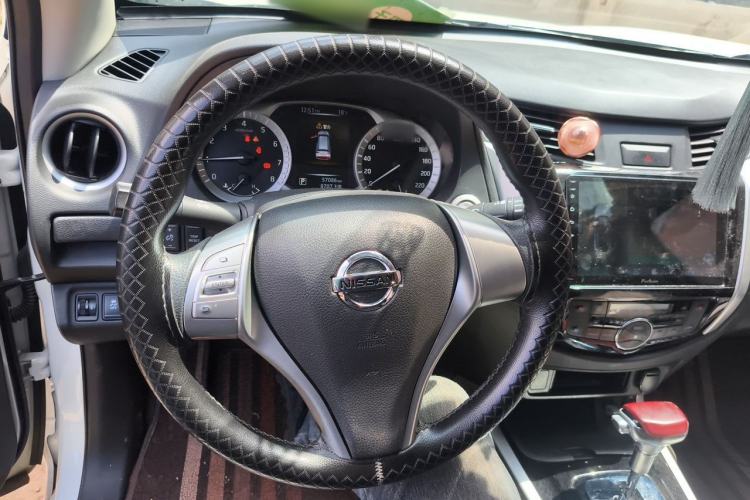 Used Nissan Terra 2020 2.5L XL Upper Automatic Two-Wheel Drive Luxury Edition Steering Wheel