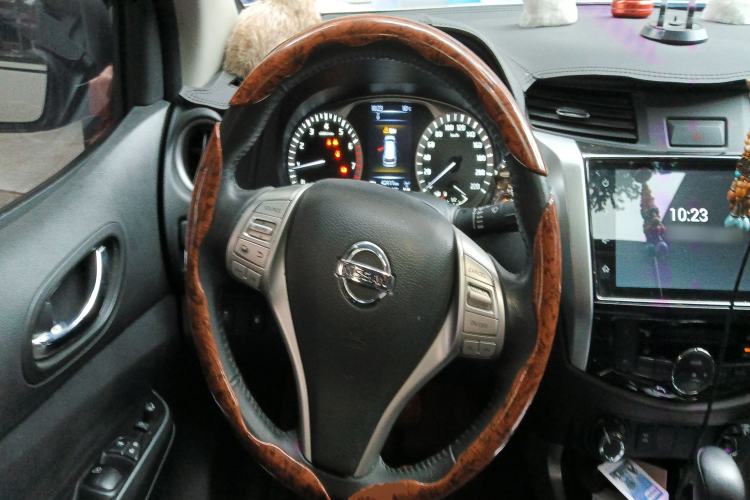 Used Nissan Terra 2020 2.5L XV 4WD Automatic Four-Wheel Drive Flagship Edition Steering Wheel