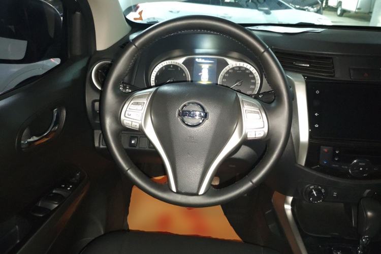 Used Nissan Terra 2020 2.5L XV 4WD Automatic Four-Wheel Drive Flagship Edition Steering Wheel