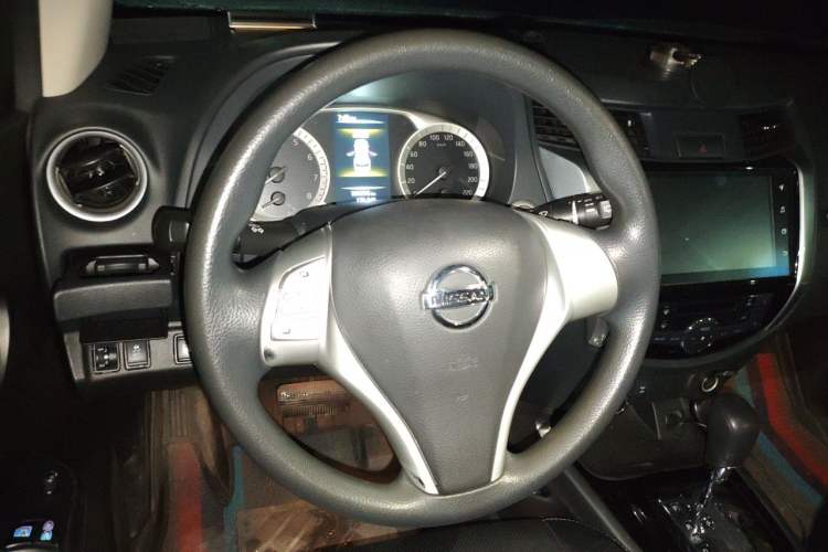 Used Nissan Terra 2020 2.5L XL Upper 4WD Automatic Four-Wheel Drive Luxury Edition Steering Wheel