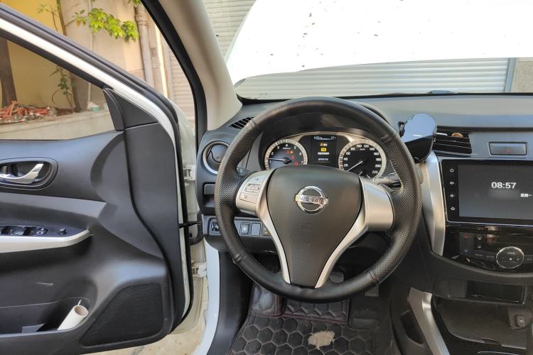 Used Nissan Terra 2020 2.5L XL Upper Automatic Two-Wheel Drive Luxury Edition Steering Wheel