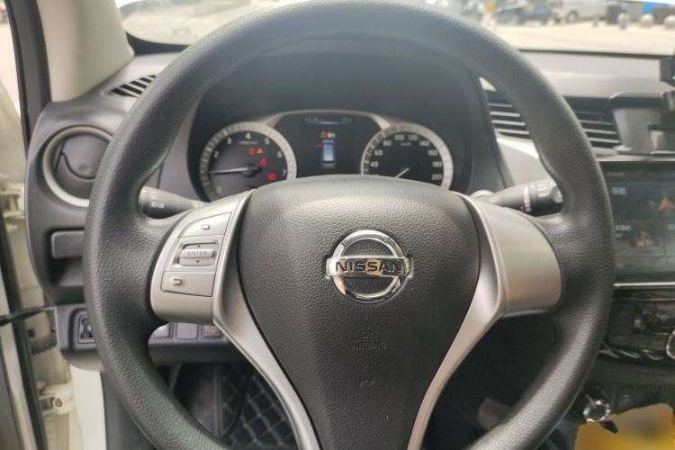 Used Nissan Terra 2020 2.5L XL Upper 4WD Automatic Four-Wheel Drive Luxury Edition Steering Wheel