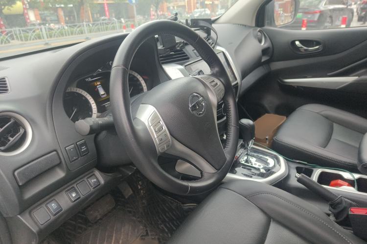 Used Nissan Terra 2020 2.5L XV 4WD Automatic Four-Wheel Drive Flagship Edition Steering Wheel