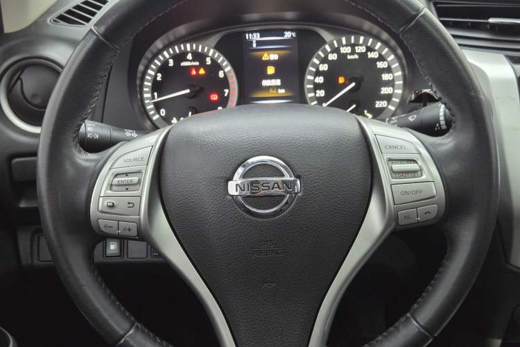 Used Nissan Terra 2020 2.5L XV 4WD Automatic Four-Wheel Drive Flagship Edition Steering Wheel