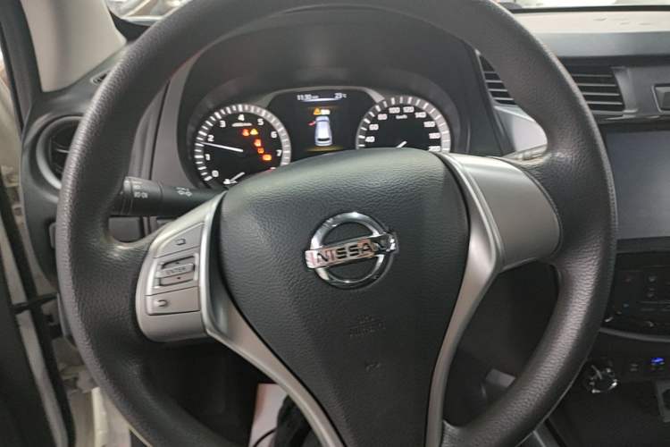 Used Nissan Terra 2020 2.5L XL Upper 4WD Automatic Four-Wheel Drive Luxury Edition Steering Wheel