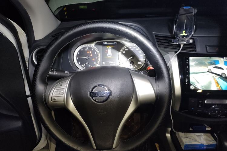Used Nissan Terra 2020 2.5L XL Upper Automatic Two-Wheel Drive Luxury Edition Steering Wheel