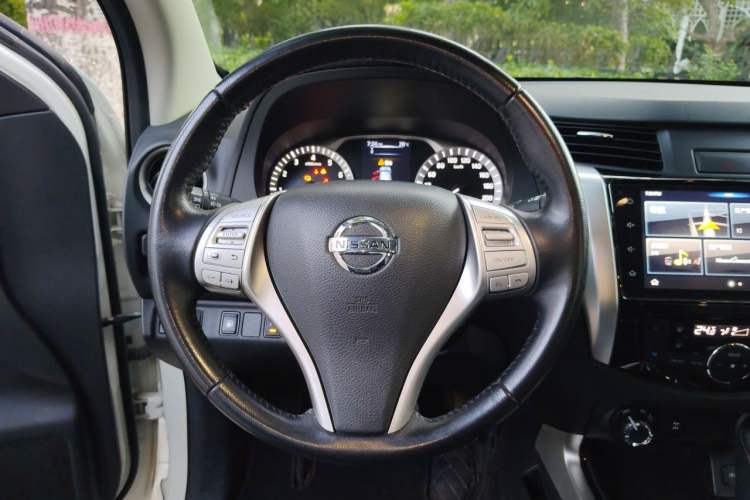 Used Nissan Terra 2020 2.5L XV 4WD Automatic Four-Wheel Drive Flagship Edition Steering Wheel