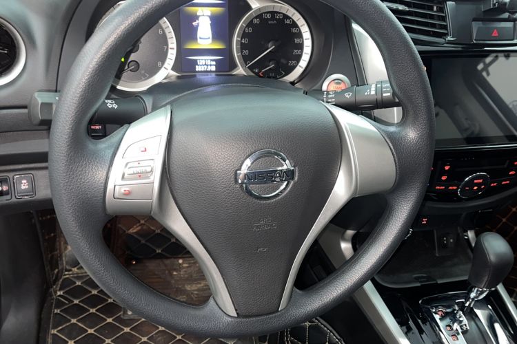 Used Nissan Terra 2020 2.5L XL Upper 4WD Automatic Four-Wheel Drive Luxury Edition Steering Wheel