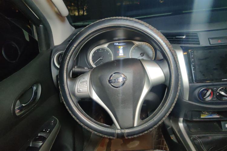 Used Nissan Terra 2020 2.5L XE Manual Two-Wheel-Drive Elite Edition Steering Wheel