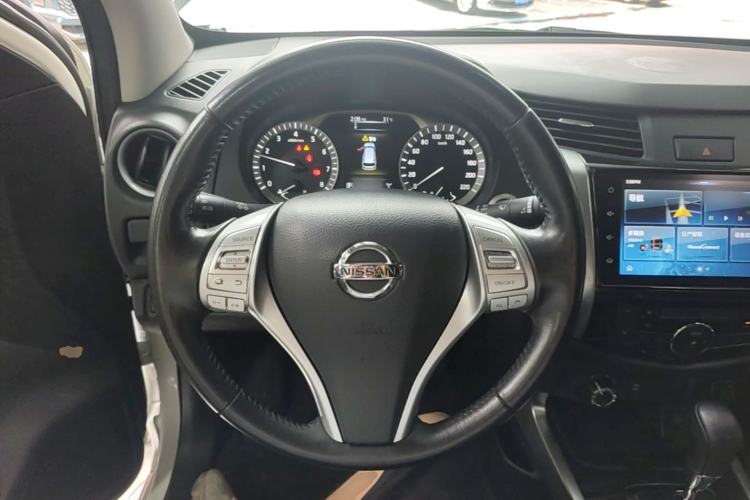 Used Nissan Terra 2020 2.5L XV 4WD Automatic Four-Wheel Drive Flagship Edition Steering Wheel