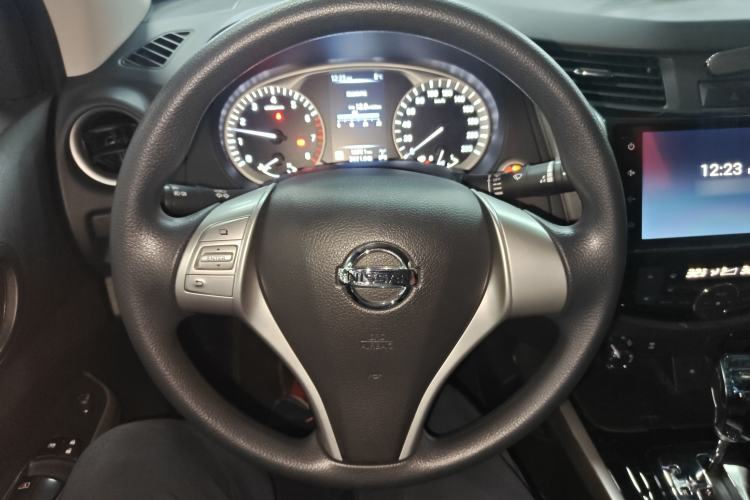 Used Nissan Terra 2020 2.5L XL Upper 4WD Automatic Four-Wheel Drive Luxury Edition Steering Wheel