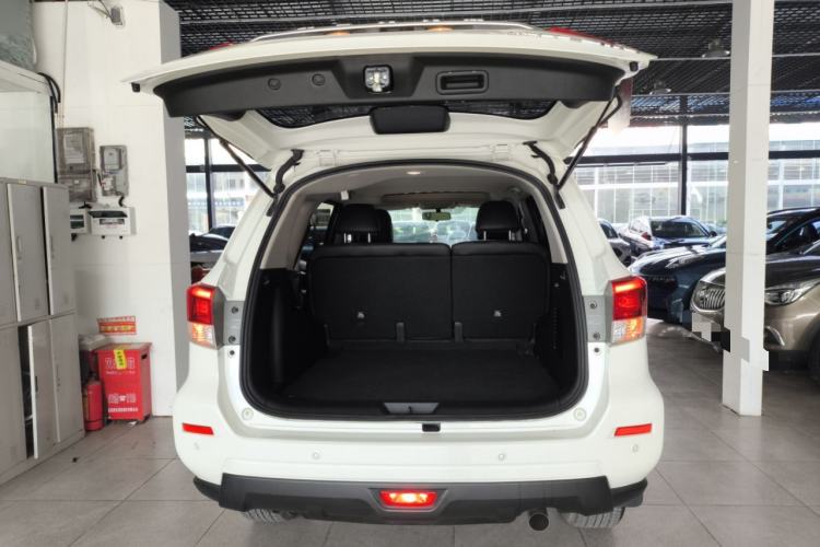 Used Nissan Terra 2020 2.5L XL Upper 4WD Automatic Four-Wheel Drive Luxury Edition Trunk