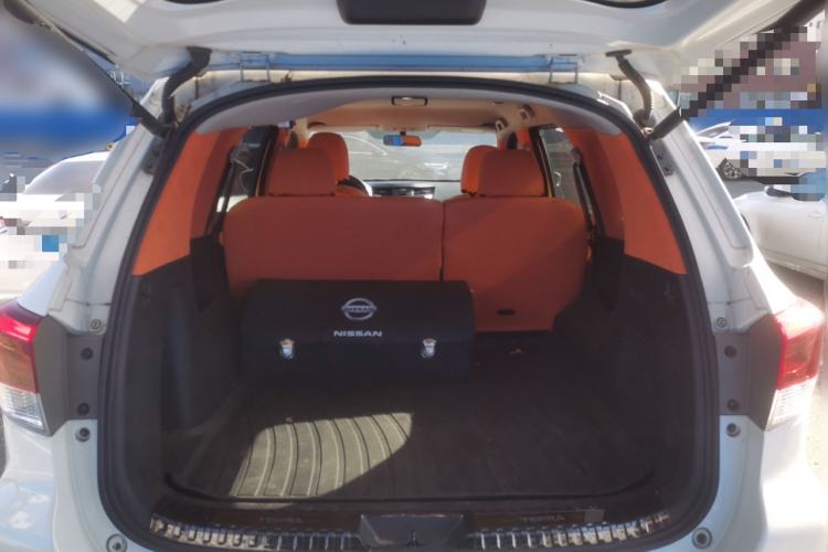 Used Nissan Terra 2020 2.5L XE Manual Two-Wheel-Drive Elite Edition Trunk