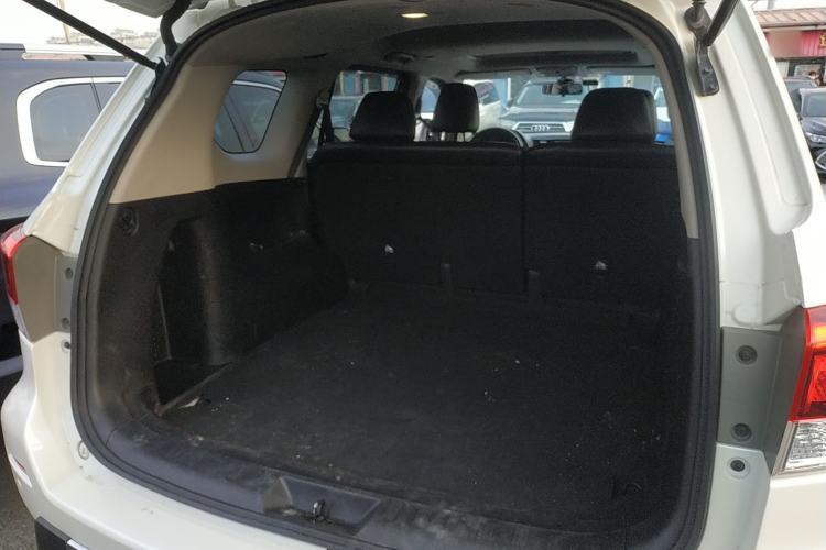 Used Nissan Terra 2020 2.5L XL Upper 4WD Automatic Four-Wheel Drive Luxury Edition Trunk