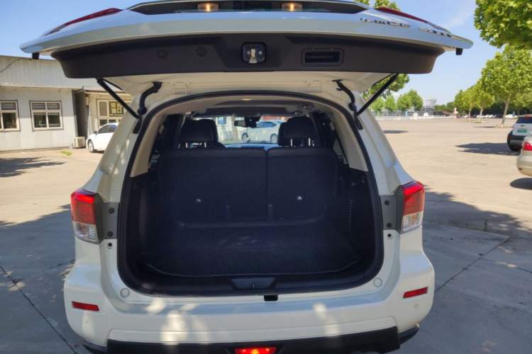 Used Nissan Terra 2020 2.5L XV 4WD Automatic Four-Wheel Drive Flagship Edition Trunk