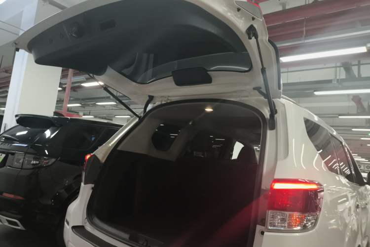Used Nissan Terra 2020 2.5L XV 4WD Automatic Four-Wheel Drive Flagship Edition Trunk