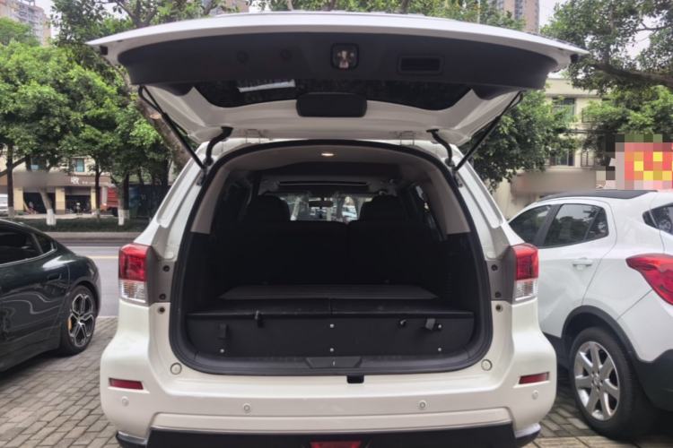 Used Nissan Terra 2020 2.5L XL Upper Automatic Two-Wheel Drive Luxury Edition Trunk