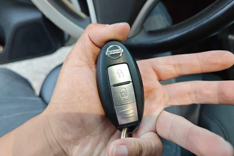 Used Nissan Terra 2020 2.5L XL Upper Automatic Two-Wheel Drive Luxury Edition Vehicle Key