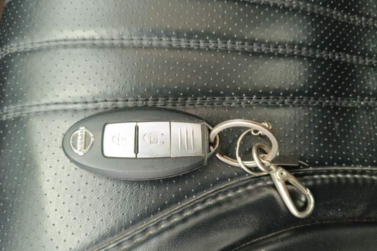 Used Nissan Terra 2020 2.5L XV 4WD Automatic Four-Wheel Drive Flagship Edition Vehicle Key
