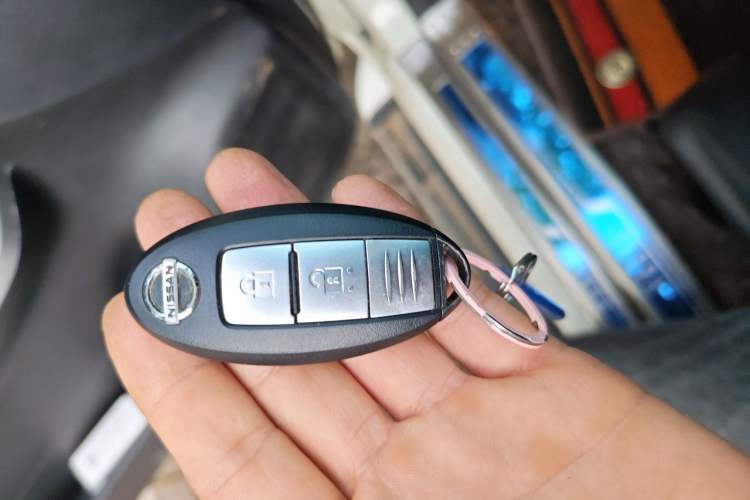 Used Nissan Terra 2020 2.5L XL Upper Automatic Two-Wheel Drive Luxury Edition Vehicle Key