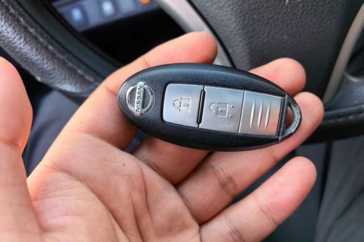 Used Nissan Terra 2020 2.5L XL Upper 4WD Automatic Four-Wheel Drive Luxury Edition Vehicle Key