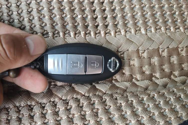 Used Nissan Terra 2020 2.5L XL Upper 4WD Automatic Four-Wheel Drive Luxury Edition Vehicle Key