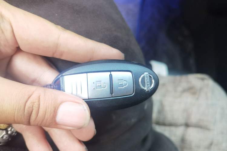 Used Nissan Terra 2020 2.5L XV 4WD Automatic Four-Wheel Drive Flagship Edition Vehicle Key