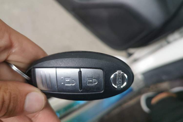 Used Nissan Terra 2020 2.5L XL Upper 4WD Automatic Four-Wheel Drive Luxury Edition Vehicle Key