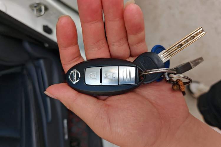 Used Nissan Terra 2020 2.5L XL Upper 4WD Automatic Four-Wheel Drive Luxury Edition Vehicle Key
