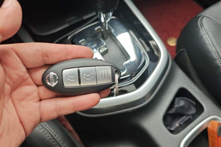 Used Nissan Terra 2020 2.5L XL Upper 4WD Automatic Four-Wheel Drive Luxury Edition Vehicle Key
